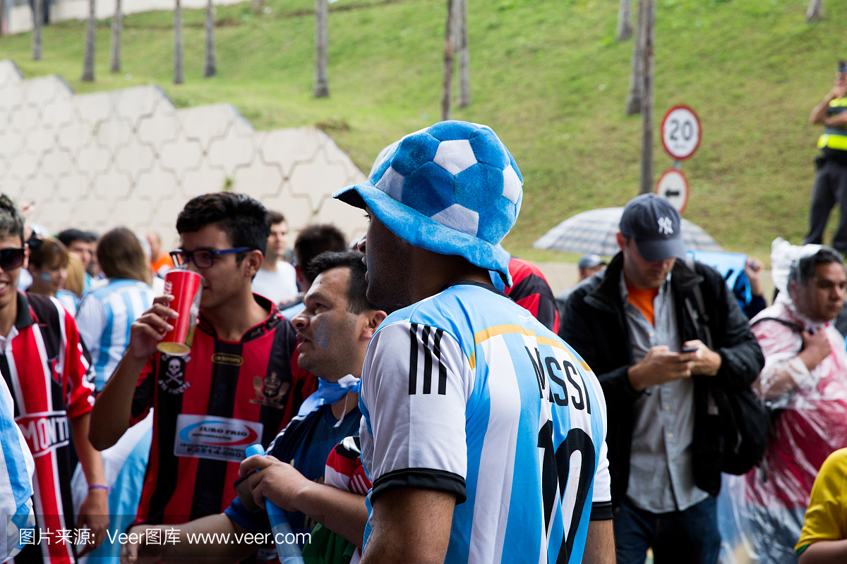 阿根廷球迷将在2014年世界杯比赛中进行比赛