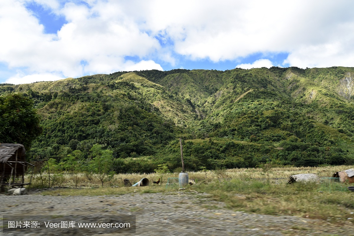 从圣地亚哥市到马尼拉的道路景观