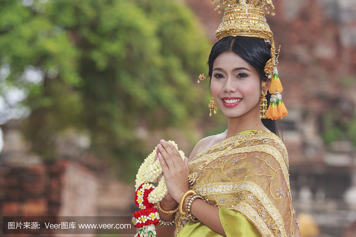 泰国王室都是时尚达人，妙手打造泰服文化 - 知乎