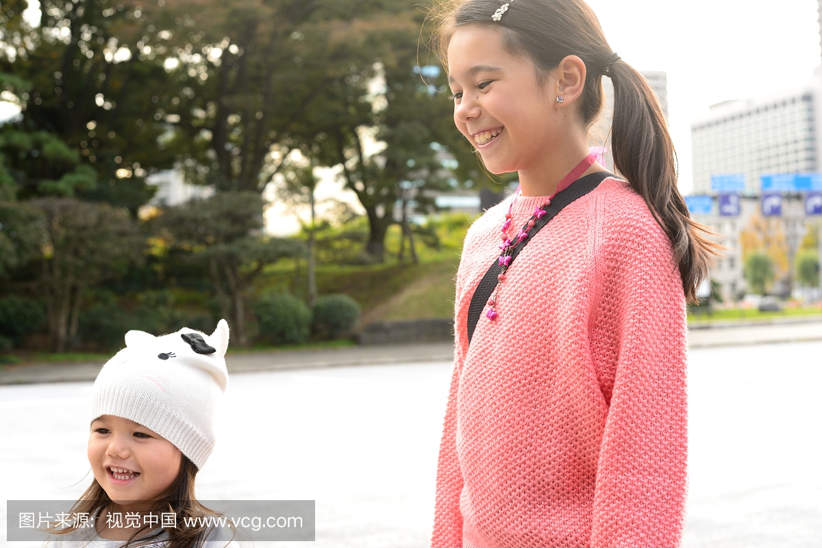 城市生活,姐妹,爱,2岁到3岁