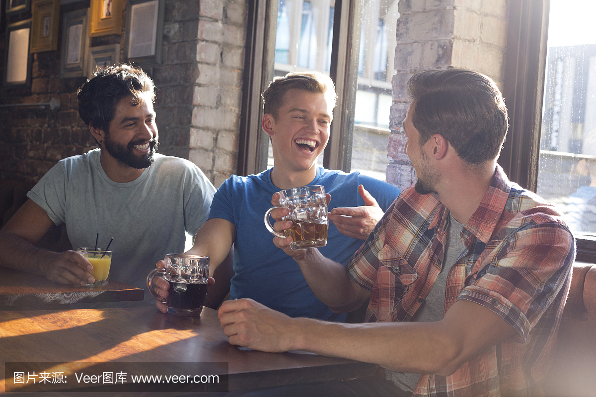 三个人,三人,三人组,3-4人