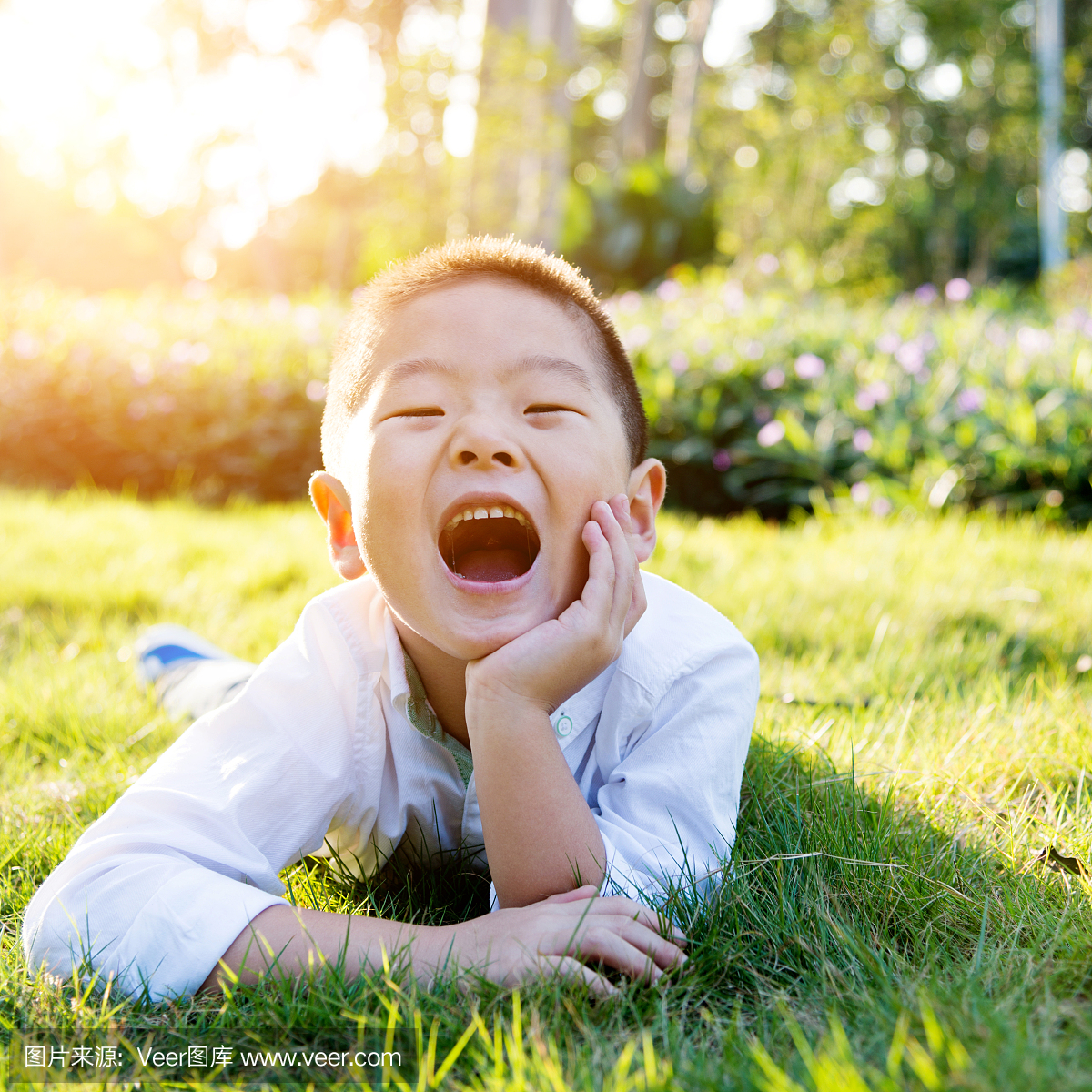 欣喜若狂,迷幻,心醉神迷的,出神的