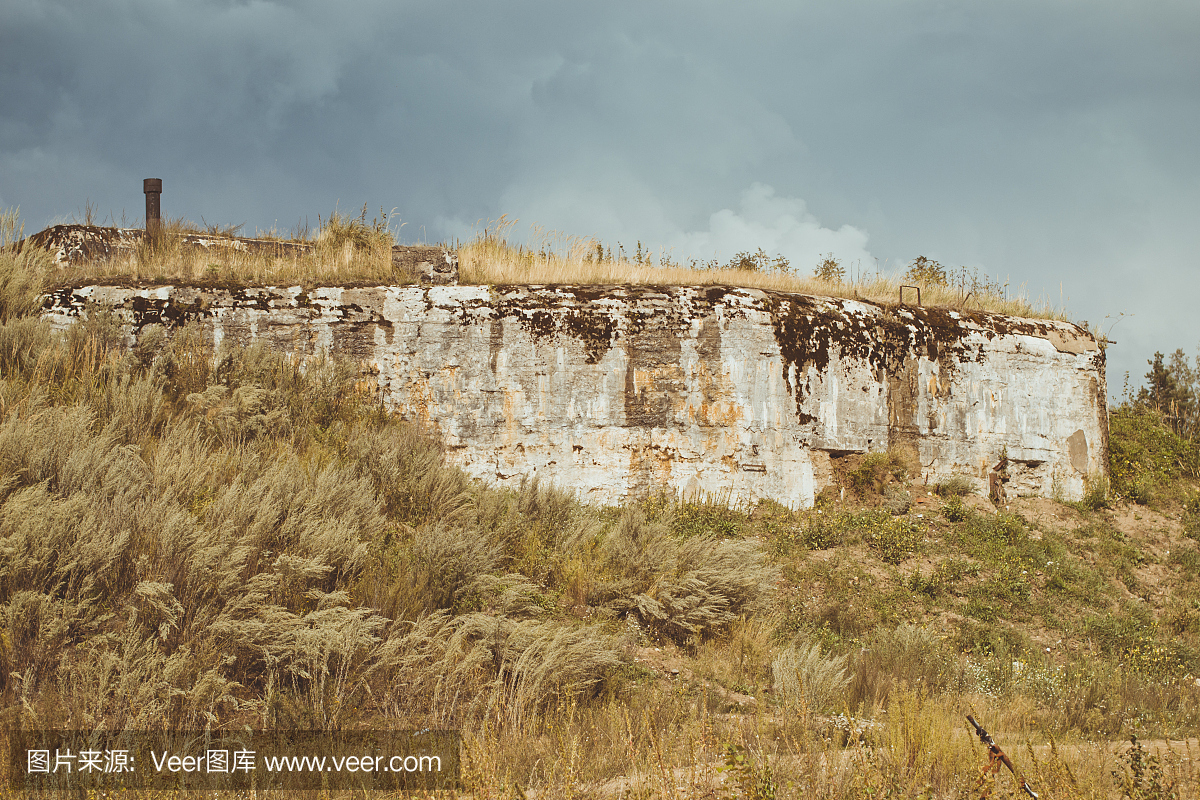 被遗弃的保护地堡