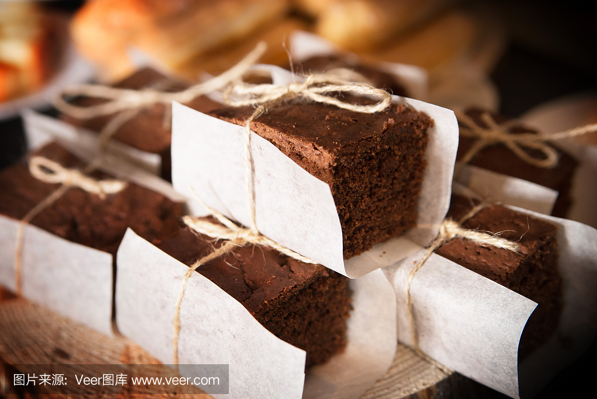 南侨食物：公司产物合键用于糕点、蛋糕等烘焙类食物该类产物正在圣诞等节庆周期的消费热度有所晋升