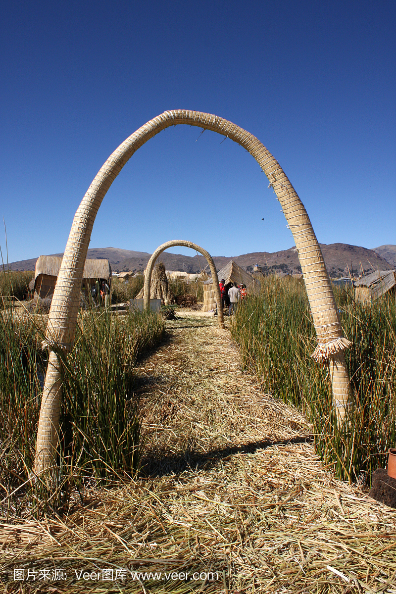 Uros - 在秘鲁的titcaca湖上的浮动岛屿