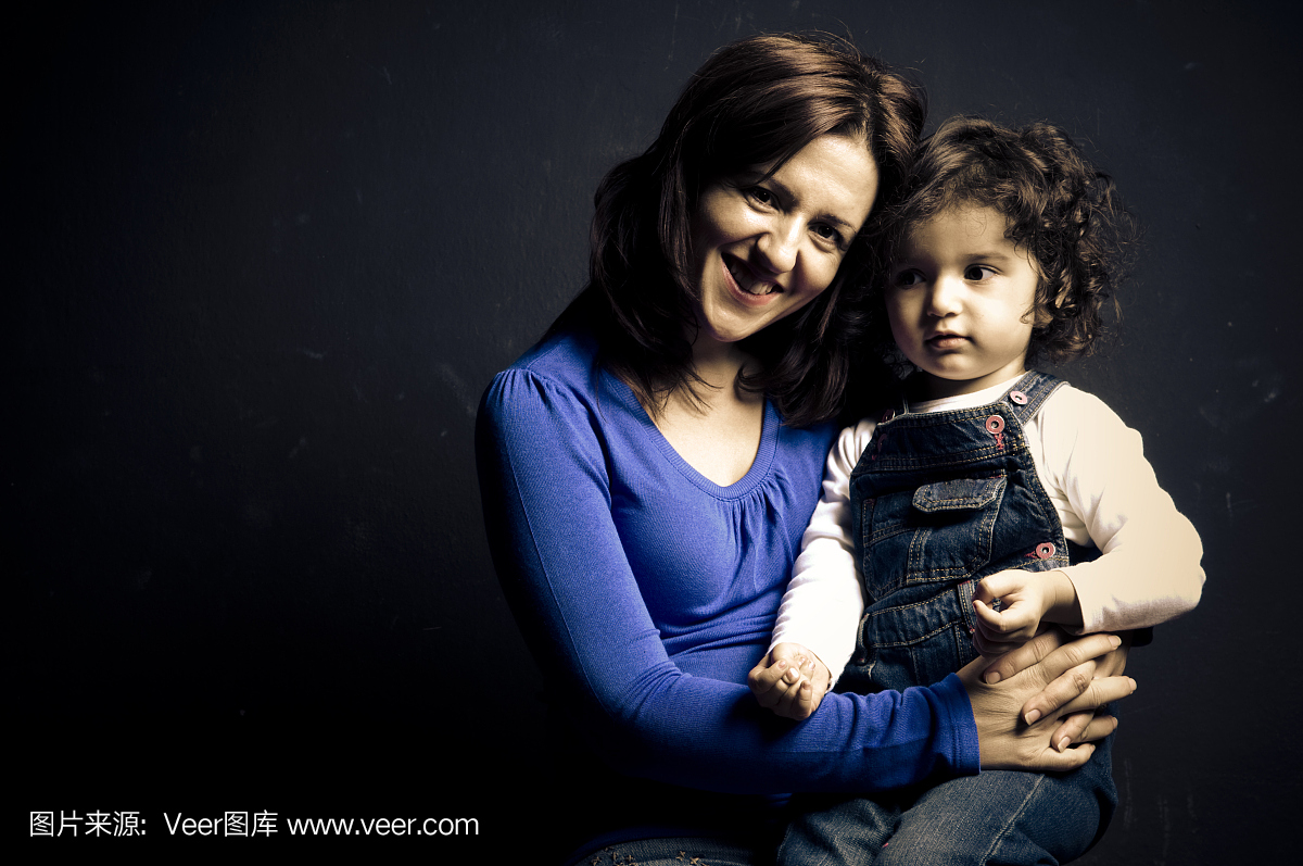 水平画幅,注视镜头,单身母亲,30岁到34岁