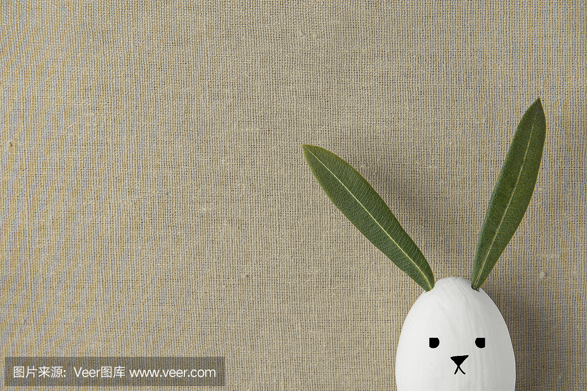 装饰白色绘复活节彩蛋兔子与绘制可爱的卡哇伊