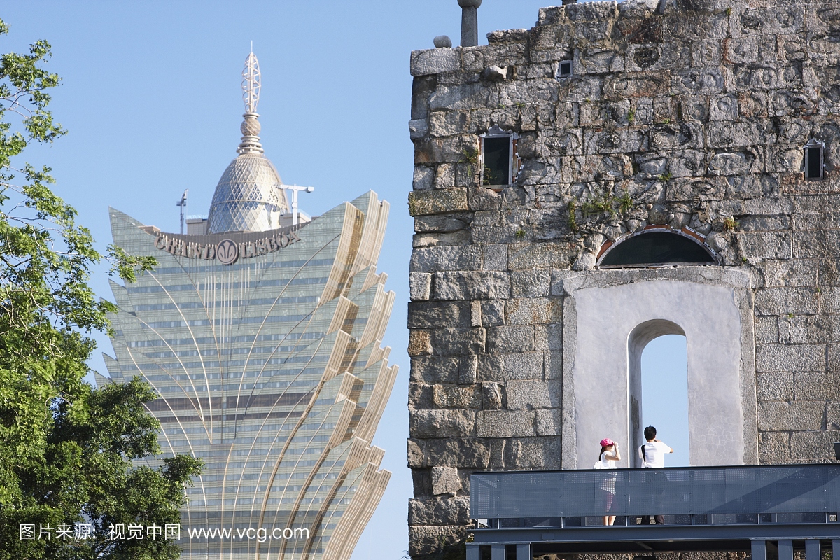 圣保罗教堂废墟与里斯本赌场背景,澳门,中国,亚