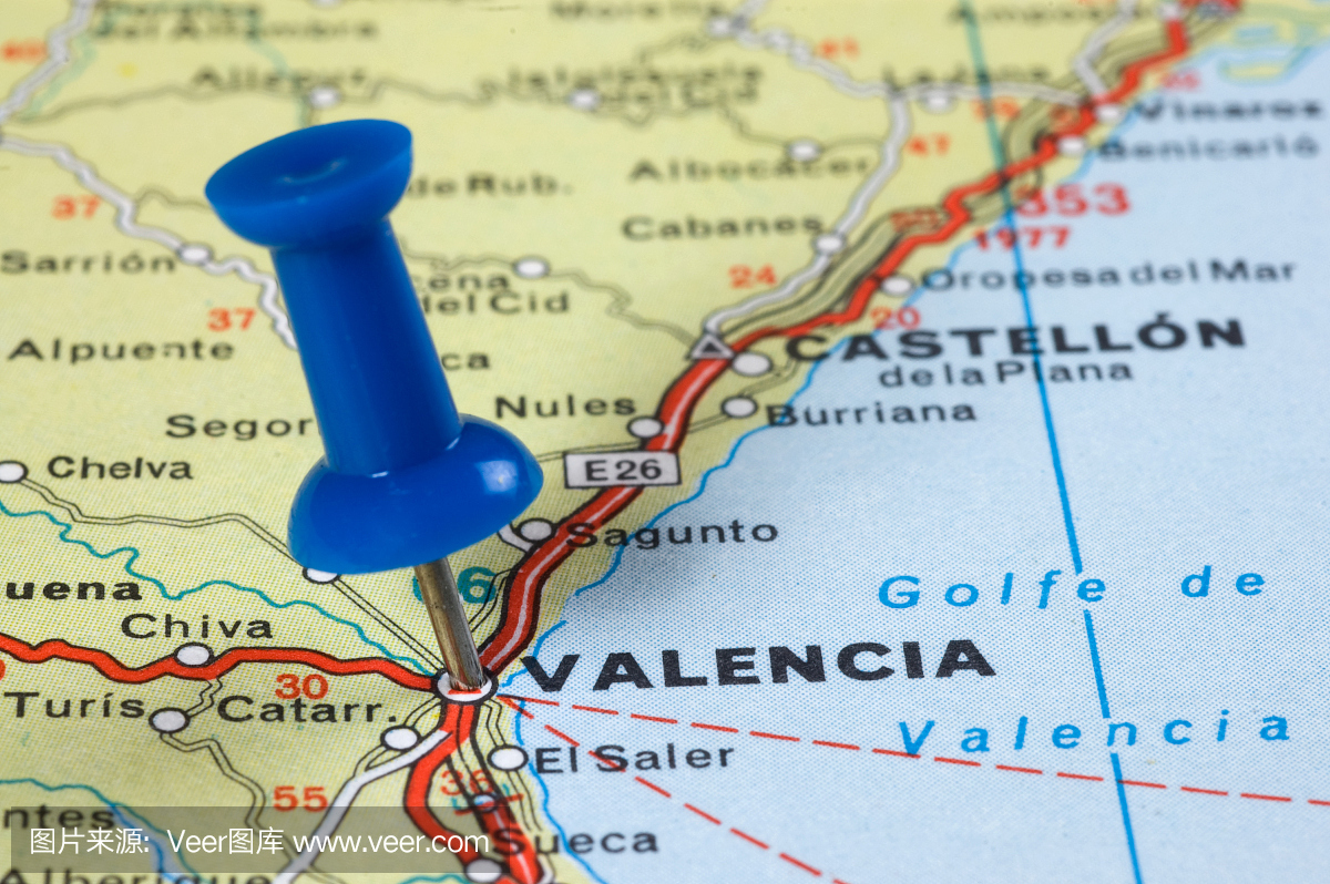西班牙地图的特写,在瓦伦西亚有一个针点