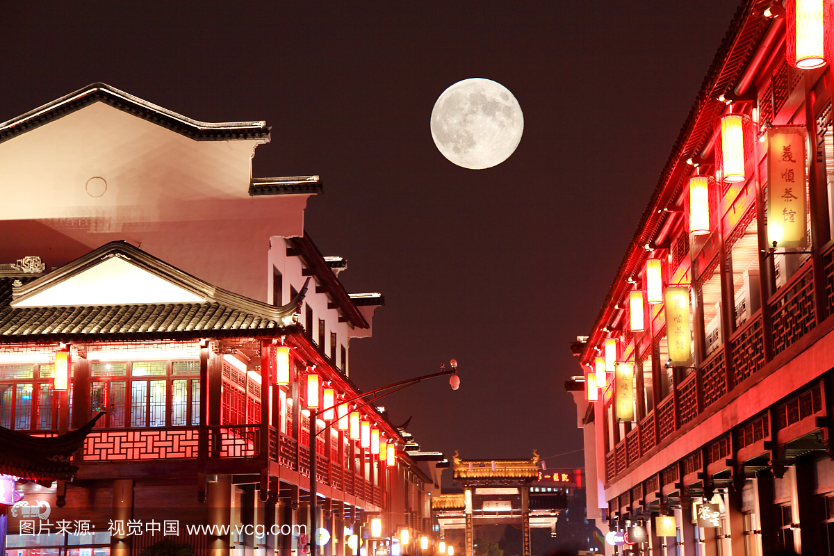 南京古秦淮古典建筑的夜景
