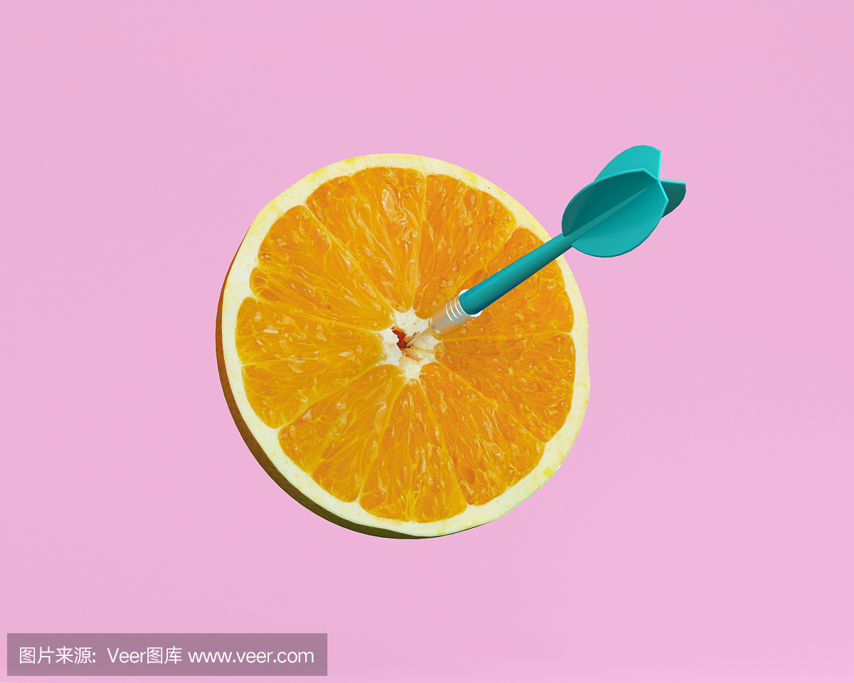 橙色切片,水果与圆形目标标记和粉红色的背景