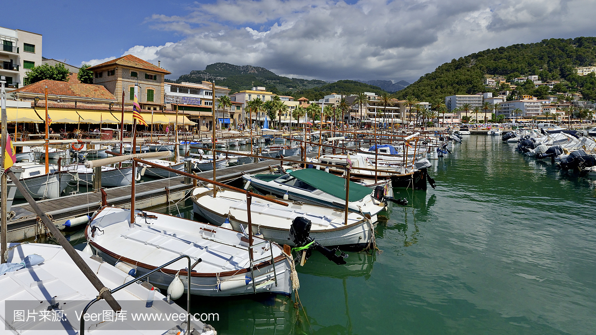萨洛港口西班牙欧洲 - 码头
