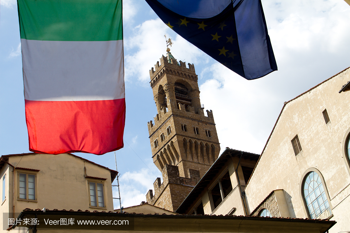 意大利国旗和城堡在佛罗伦萨