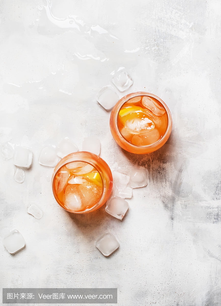 意大利夏季鸡尾酒被命名为Aperol Spritz