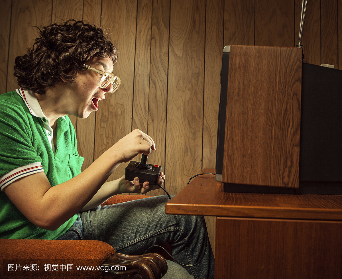 游戏视频Nerd玩T.V.上的玩家游戏一秒视频的图片