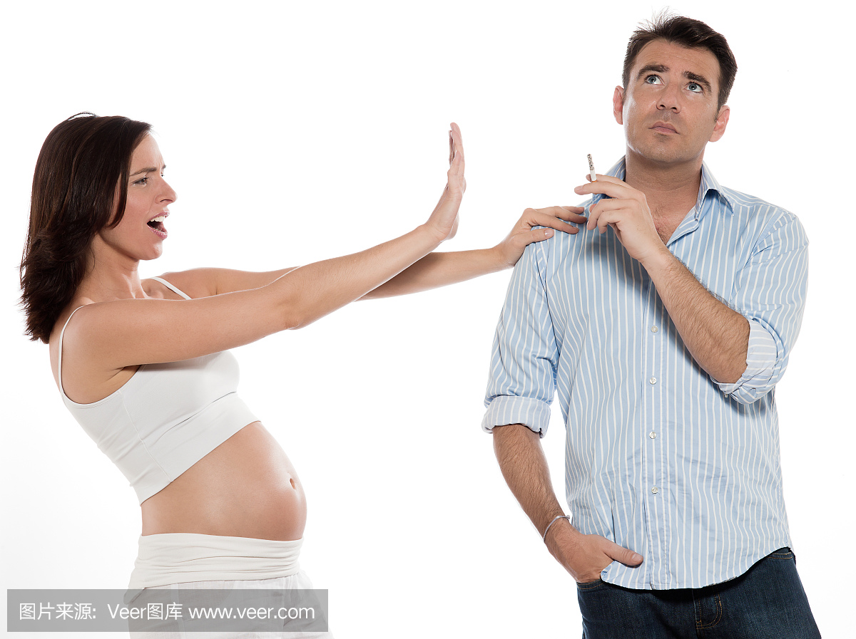 男人女人夫妇妊娠吸烟问题危险概念