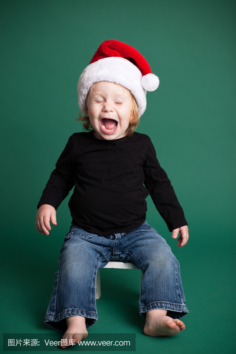 尖叫,躁动,大声说话,鬼哭狼嚎