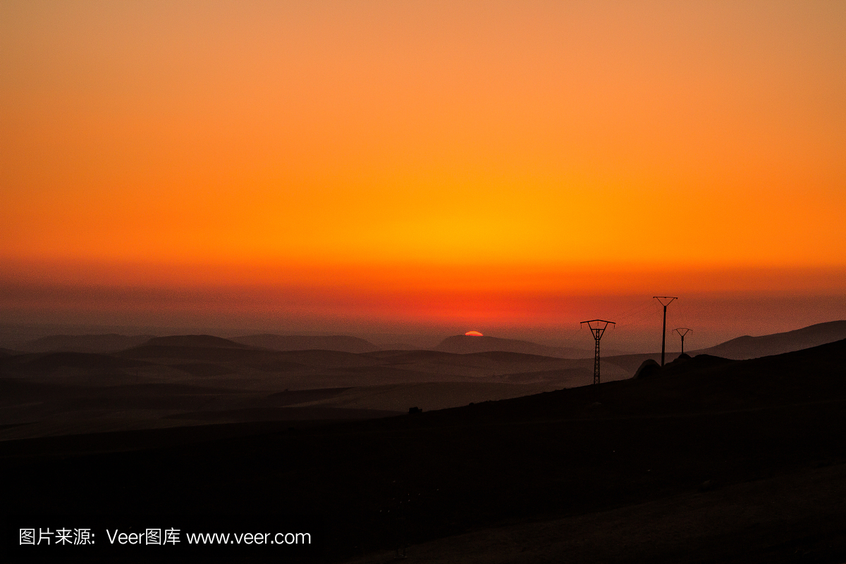 撒哈拉沙漠在日落摩洛哥