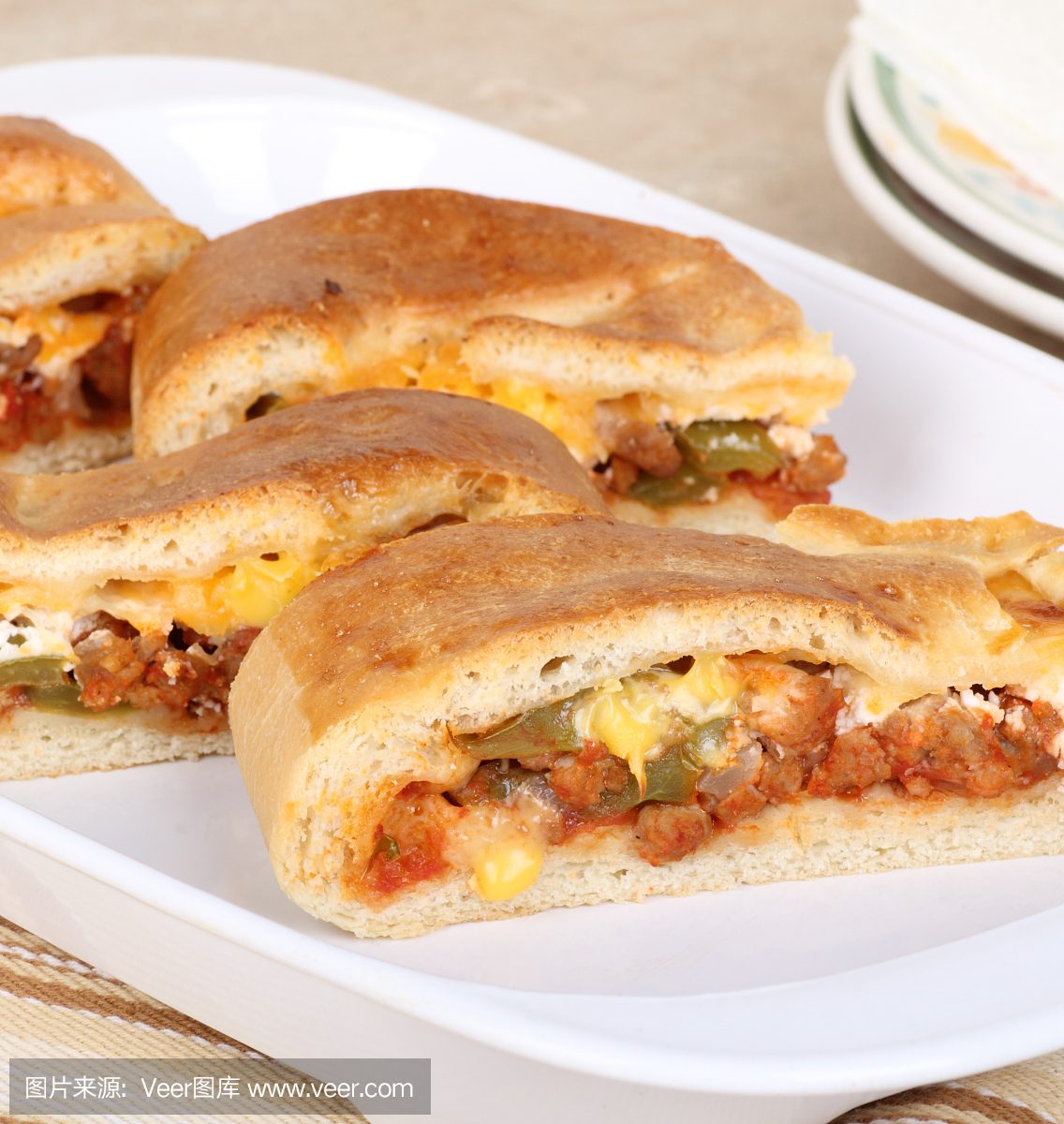 卡拉佐内比萨,卡拉佐内披萨,乳酪馅饼,卡拉佐内