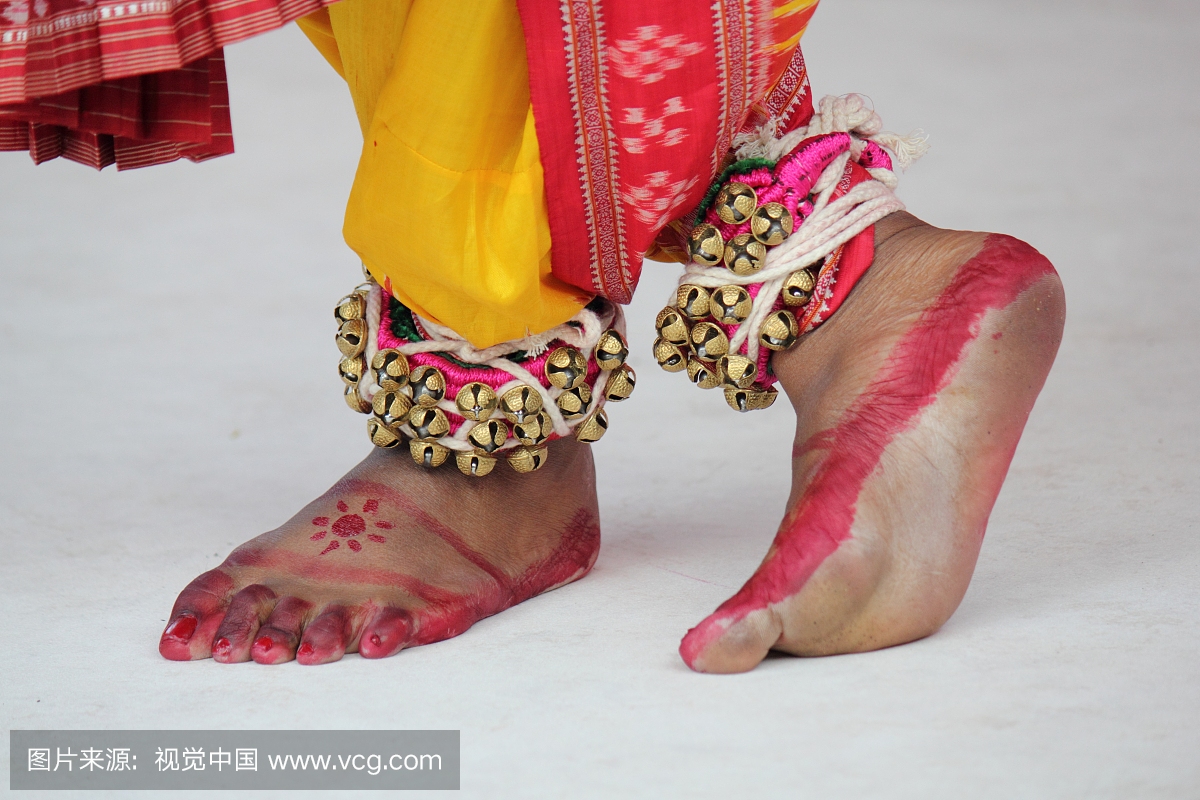 传统印度舞蹈家巴黎的脚印