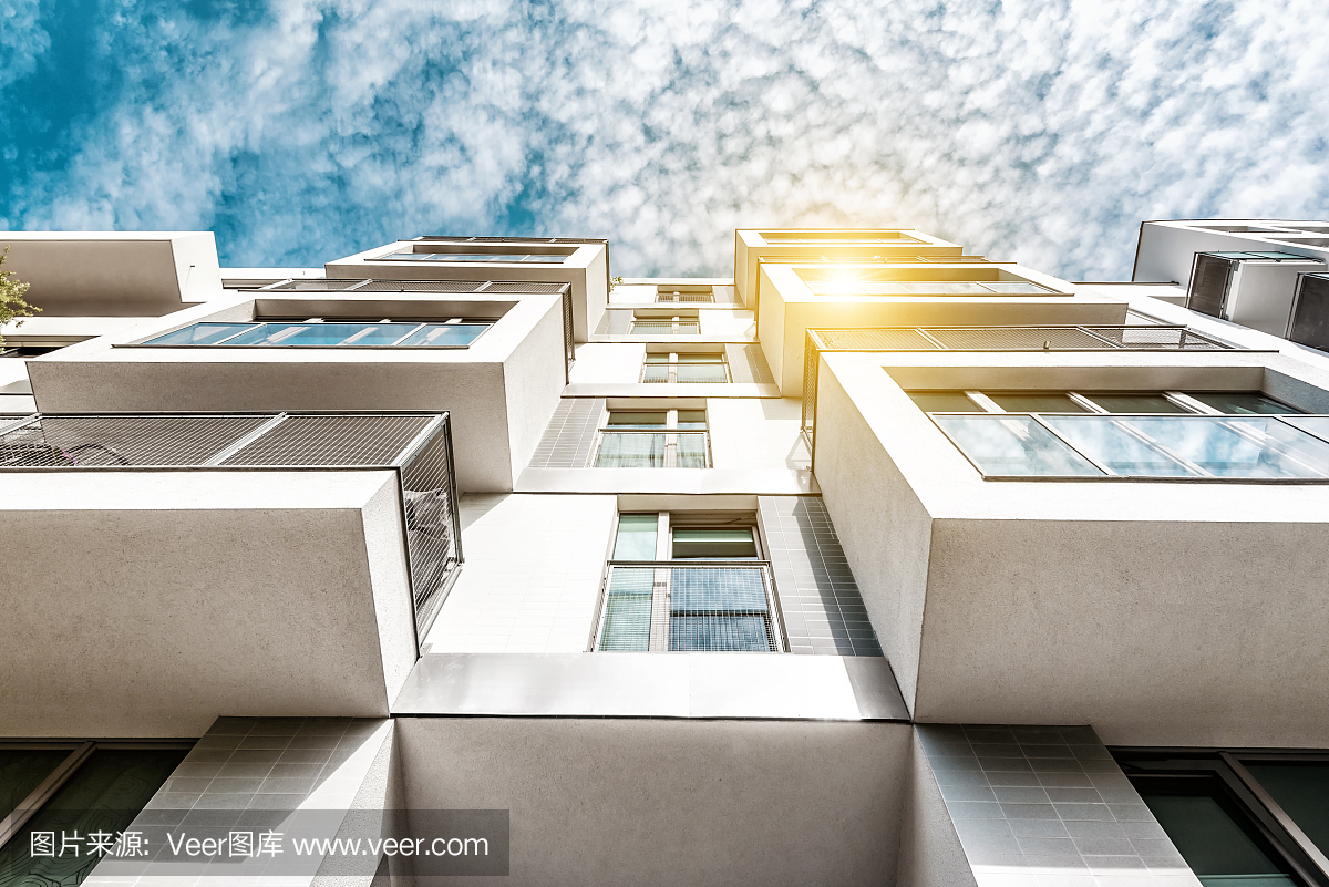 在柏林设有阳台的立体住宅建筑