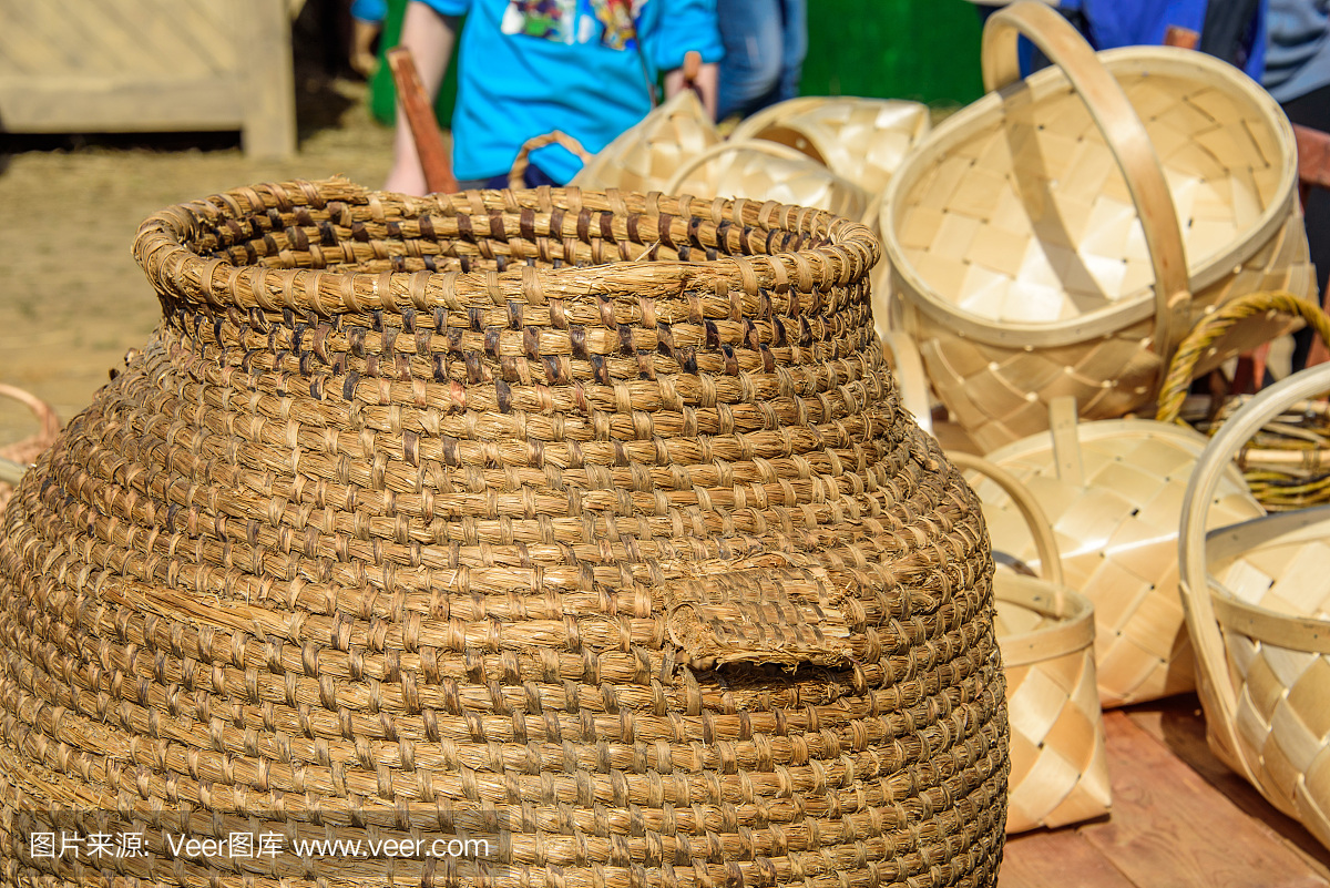 arrel and wicker baskets at international knight 