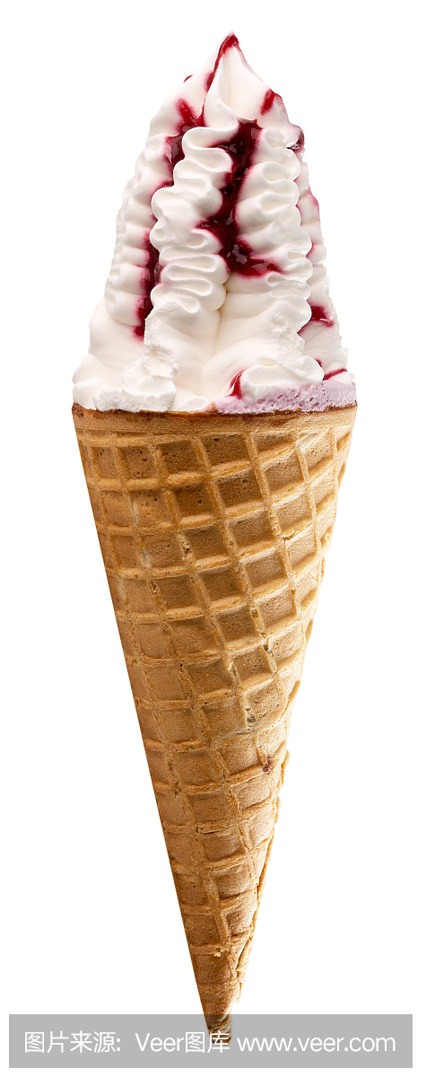 冰淇凌在华夫饼锥孤立在白色背景上