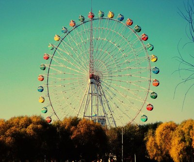 唯美摩天轮高清图