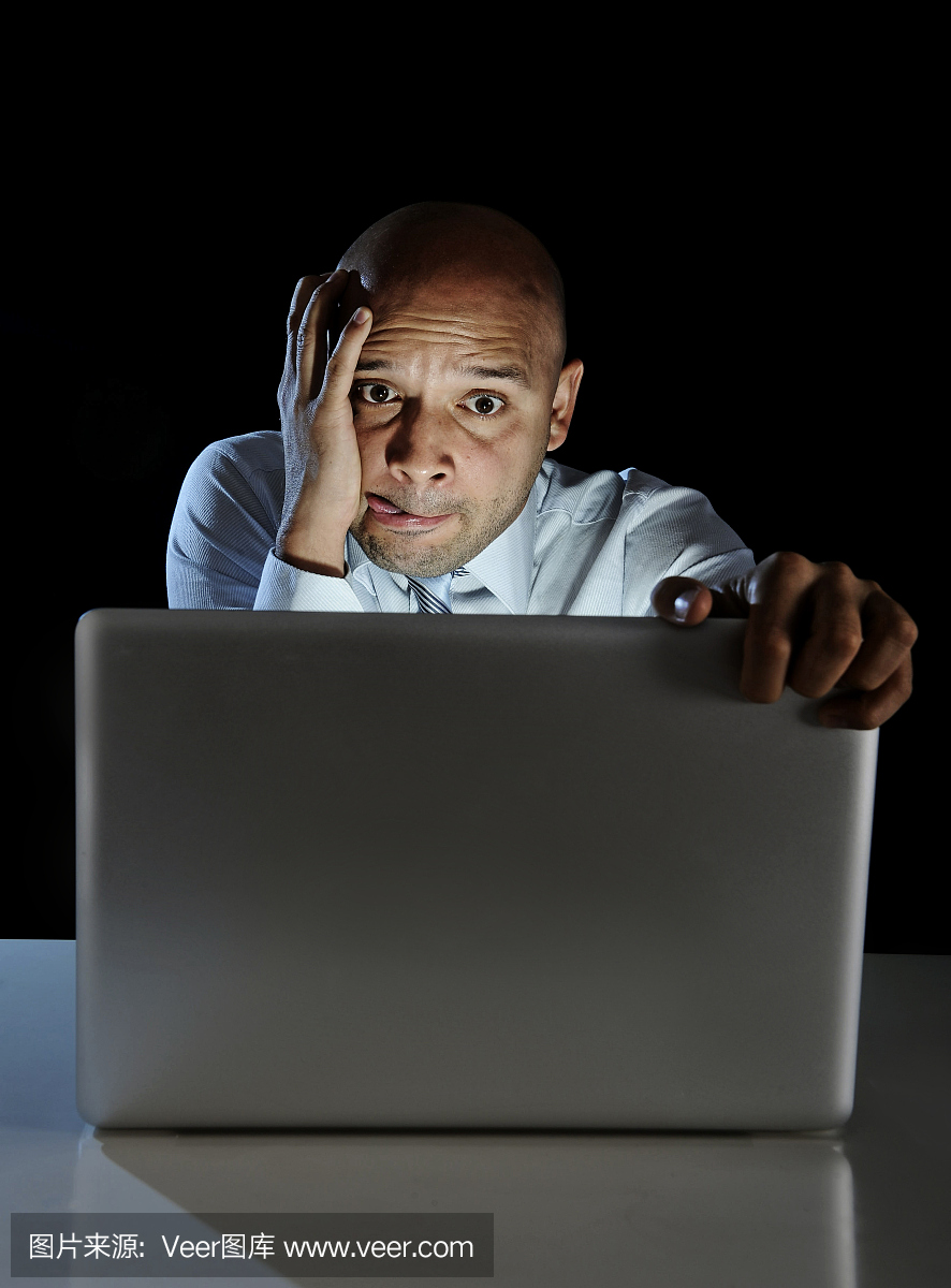 垂直画幅,笔记本电脑,拉美人和西班牙裔人,进行