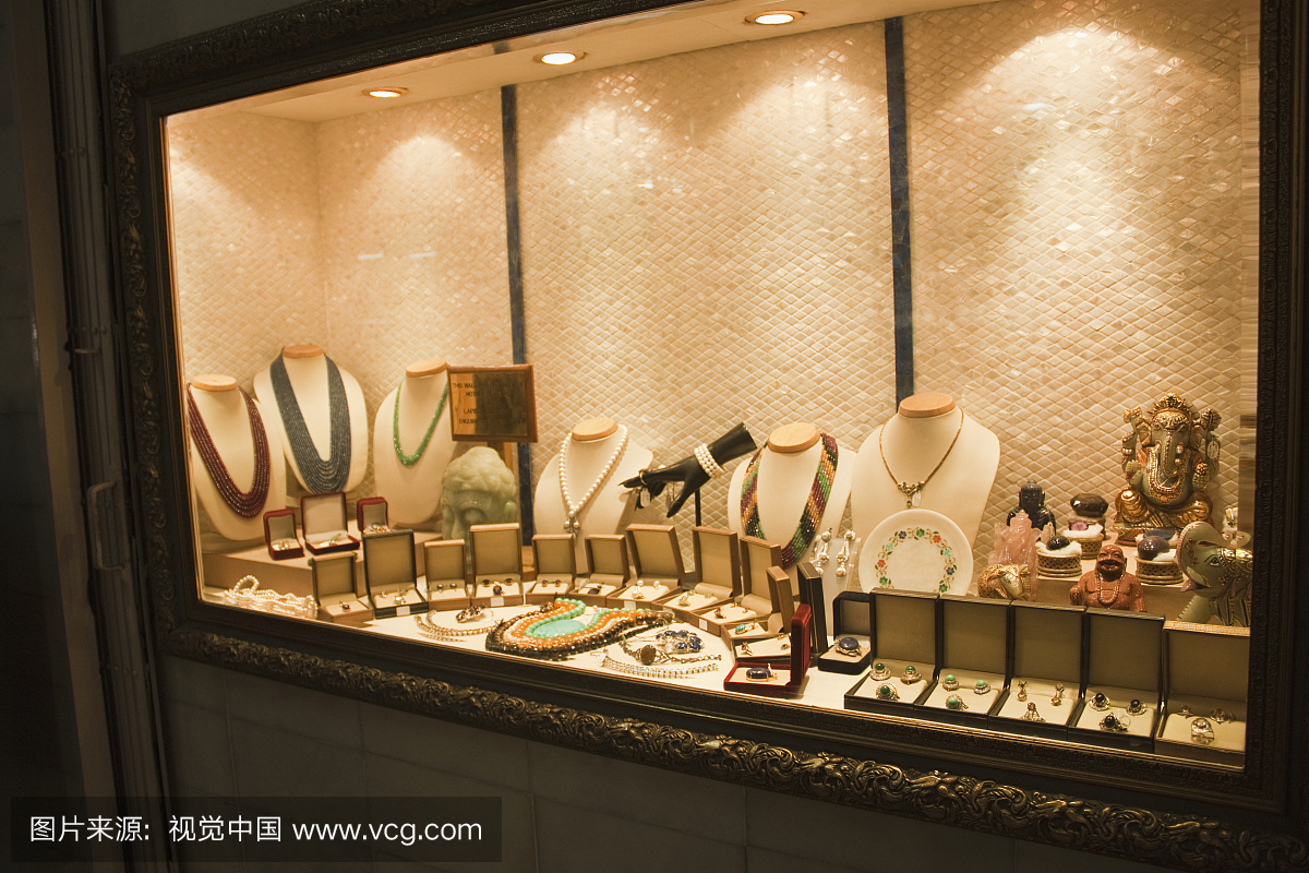 珠宝店在印度新德里的珠宝店展出