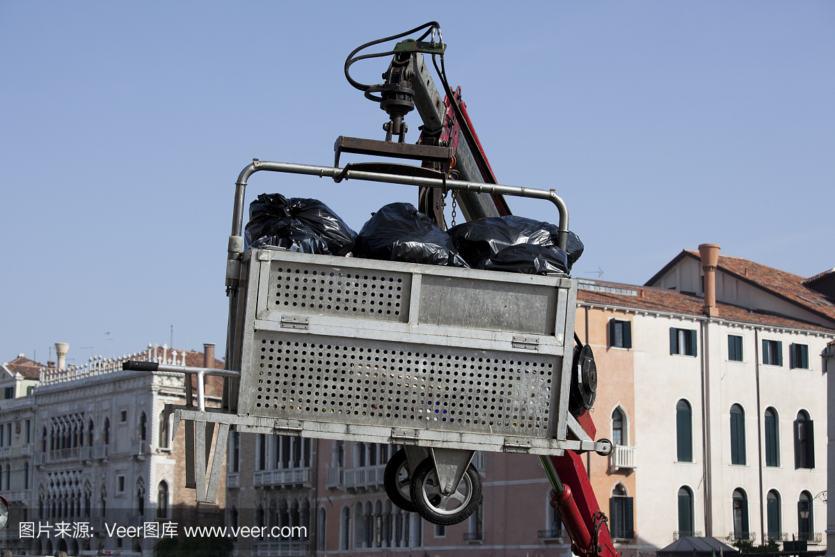 城市场景如何运作:威尼斯垃圾清除