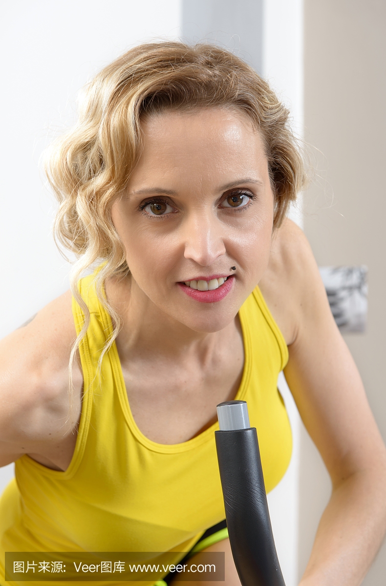 适合女人在家里的运动自行车